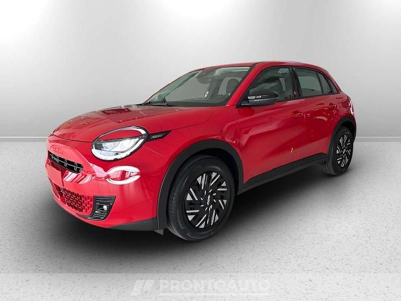 Usata Fiat 600 Red 61 kW (84 CV) 2023 Rossoselleria specifica red SUV