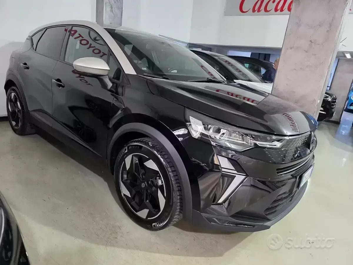 Usata Renault Captur Techno 94 CV (69 kW) 2025 Nero SUV