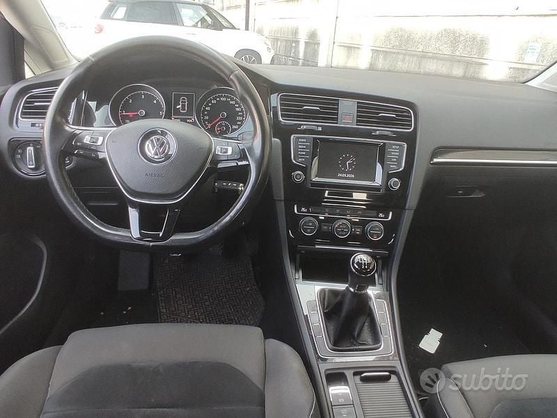 Usata VW Golf VII 110 CV (80 kW) 2014 Grigio Berlina