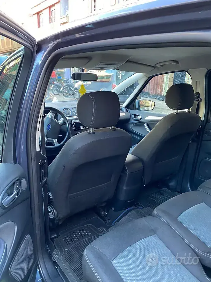 Usata Ford S-MAX 203 CV (149 kW) 2014 Grigio Monovolume