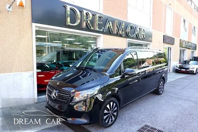 Usata Mercedes V300 Exclusive 237 CV (174 kW) 2025 Monovolume