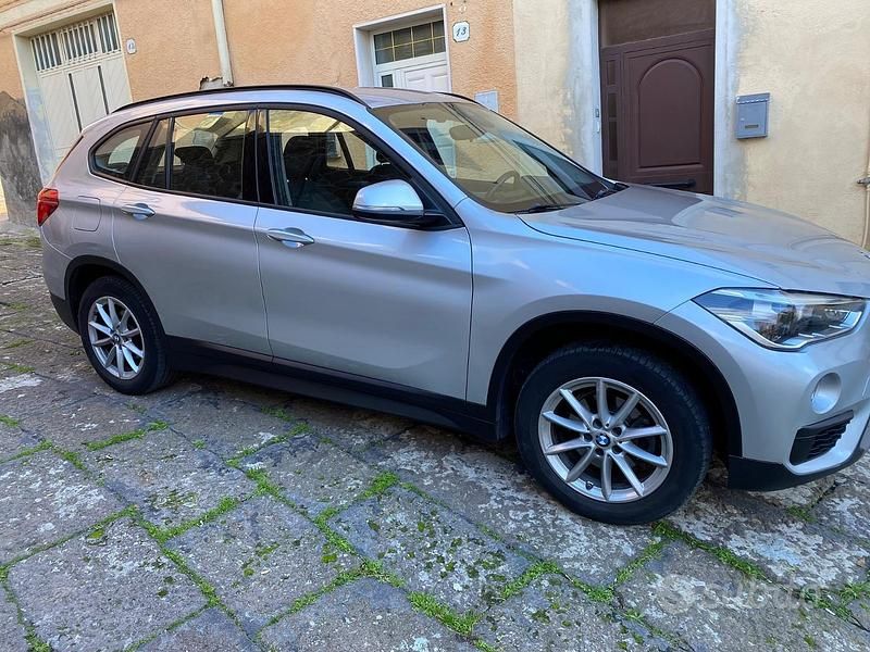 Usata BMW X1 Comfort Edition 116 CV (85 kW) 2019 Grigio SUV