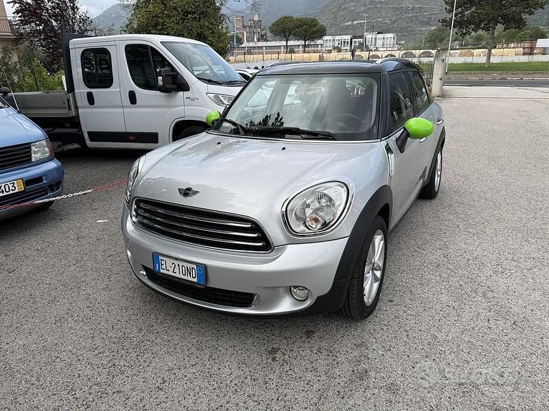 Usata Mini Cooper D 112 CV (82 kW) 2012 Grigio Utilitaria