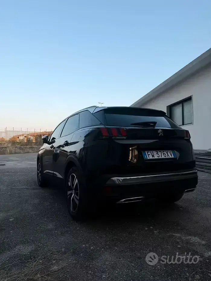 Usata Peugeot 3008 131 CV (96 kW) 2019 Nero SUV
