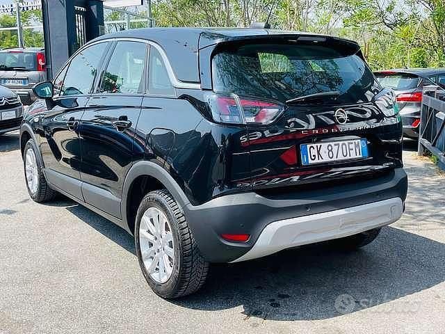 Usado Opel Crossland X Elegance 120 CV (88 kW) 2022 Blanco SUV