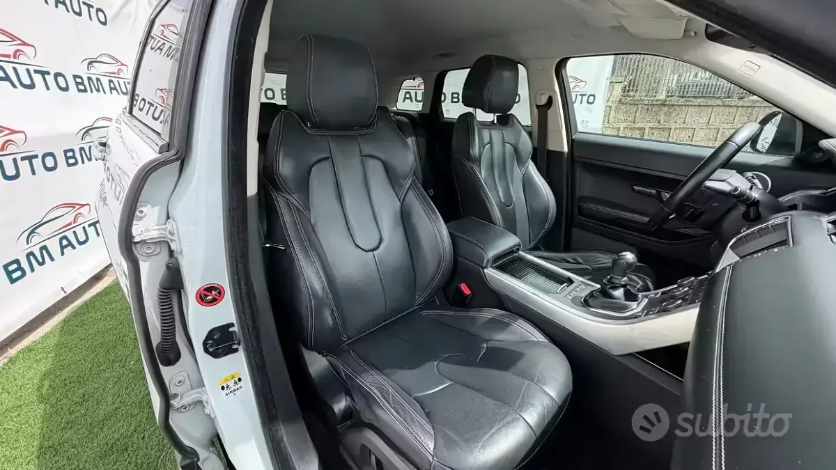 Usata Land Rover Range Rover evoque Prestige 190 CV (139 kW) 2015 Bianco Coupé