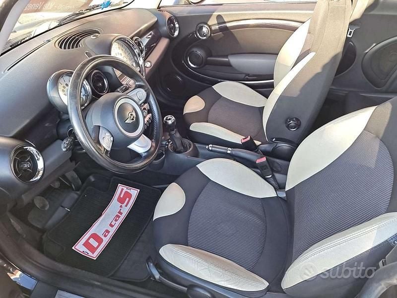 Usata Mini Cooper D 109 CV (80 kW) 2010 Nero Utilitaria