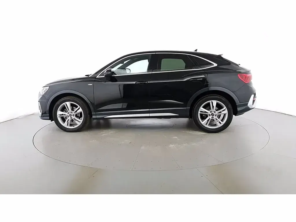Usata Audi Q3 Sportback S-Line 150 CV (110 kW) 2025 Nero midnight SUV