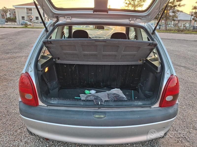Usata Opel Corsa 1997 Grigio Utilitaria