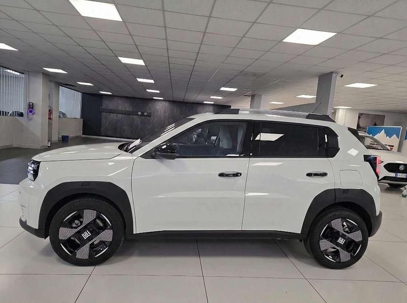 Nuova Fiat Grande Panda Pop 101 CV (74 kW) 2025 Azzurro acqua Utilitaria