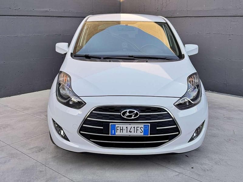 Usata Hyundai ix20 90 CV (66 kW) 2017 Bianco Utilitaria