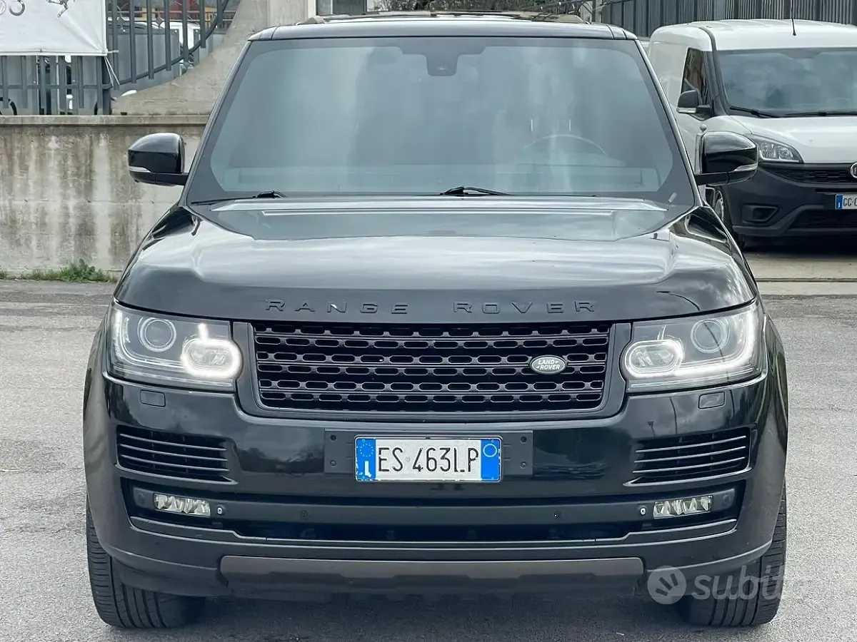 Usata Land Rover Range Rover HSE Dynamic 249 CV (183 kW) 2014 Nero SUV