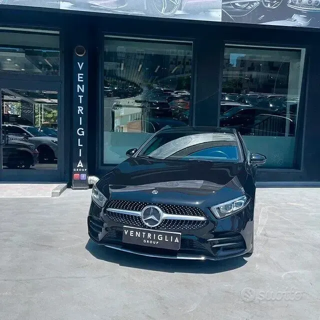 Usata Mercedes A180 Premium 116 CV (85 kW) 2020 Nero Berlina