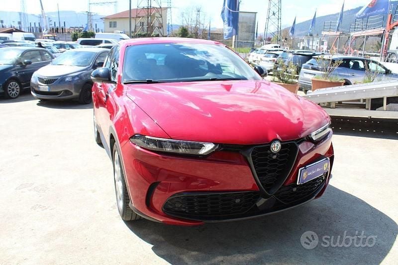 Usata Alfa Romeo Tonale Sprint 131 CV (96 kW) 2023 Rosso SUV