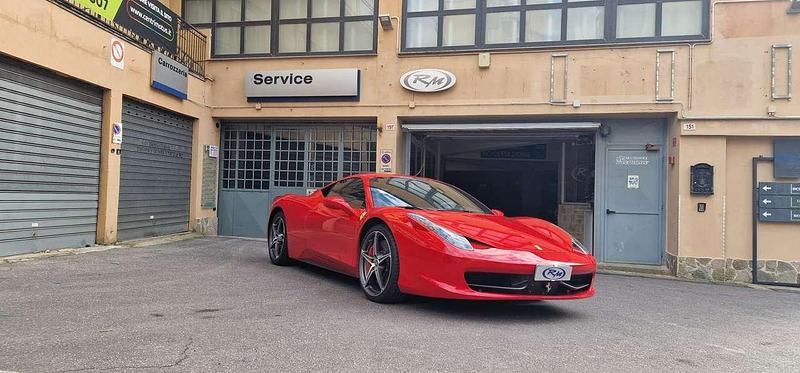 Rosso Usata 2011 Ferrari 458 Coupé | 173.000 € (Buon prezzo) - Immagine 1/4