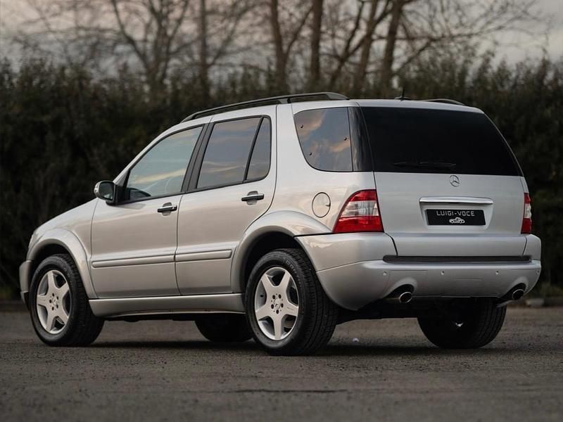 Occasion Mercedes ML55 AMG AMG 347 ch (255 kW) 2003 Argent SUV