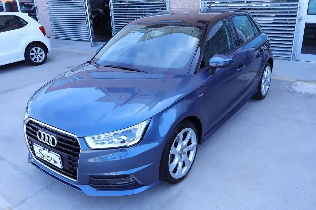 Usata Audi A1 Sportback Admired 86 CV (63 kW) 2016 Other Utilitaria