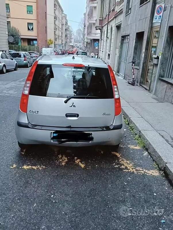 Usata Mitsubishi Colt 2009 Grigio Utilitaria