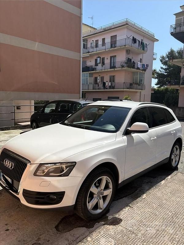 Usata Audi Q5 150 CV (110 kW) 2010 Bianco SUV