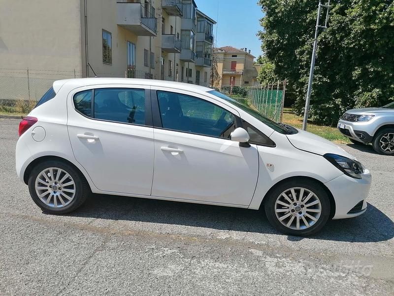 Usata Opel Corsa 2016 Bianco Berlina