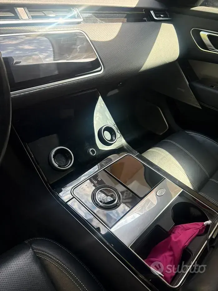Używany Land Rover Range Rover Velar SE 241 KM (177 kW) 2019 SUV