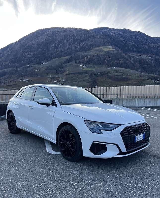 Usata Audi A3 Sportback e-tron Advanced 150 CV (110 kW) 2022 Bianco Utilitaria