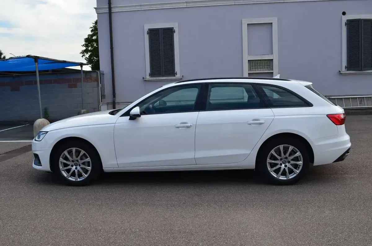 Usata Audi A4 190 CV (139 kW) 2020 Bianco ghiaccio Station wagon