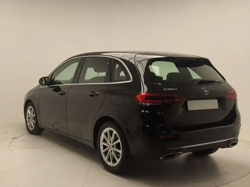 Usata Mercedes B180 Executive 116 CV (85 kW) 2019 Utilitaria