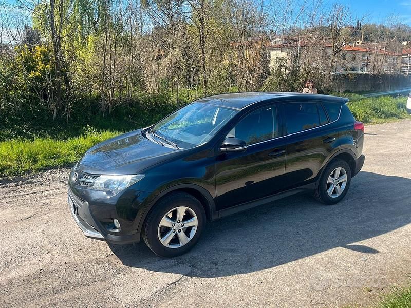 Begagnad Toyota RAV4 Style 125 HK (91 kW) 2014 Svart SUV