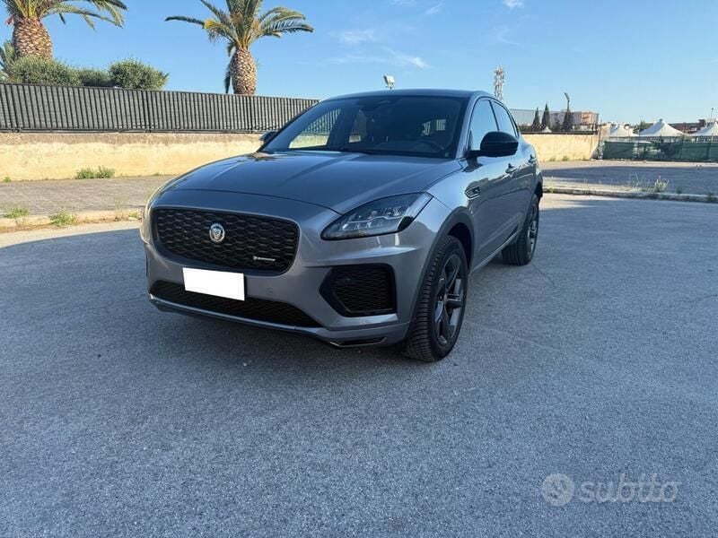Usata 2022 Jaguar E-Pace R-Dynamic SUV | 35.800 € (Buon prezzo) - Immagine 1/4