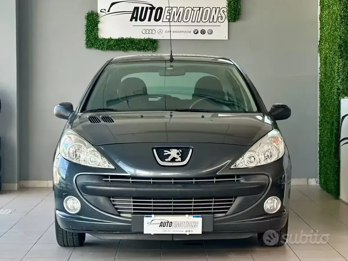 Usata Peugeot 206 60 CV (44 kW) 2010 Grigio Berlina