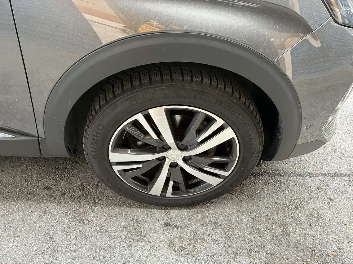 Usata Peugeot 3008 Allure 131 CV (96 kW) 2021 Grigio SUV