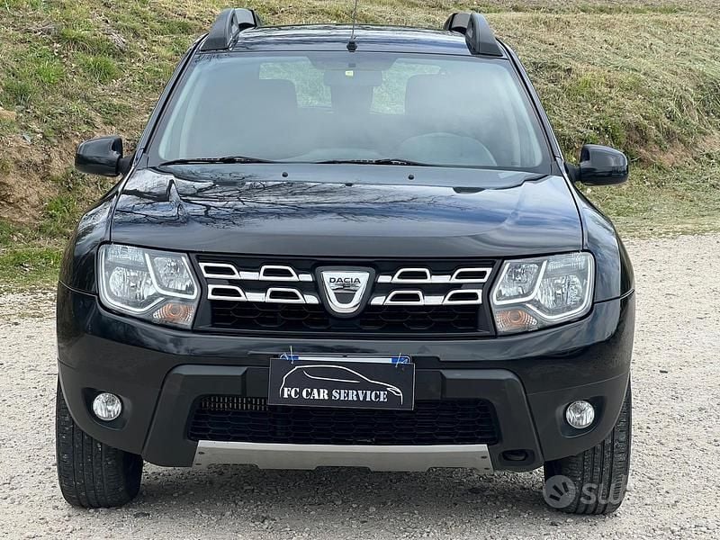 Usata Dacia Duster Lauréate 108 CV (79 kW) 2014 Nero SUV