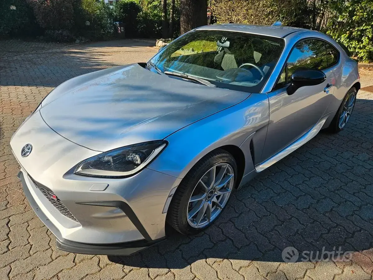 Usata Toyota GR86 Sport 234 CV (172 kW) 2023 Grigio Coupé