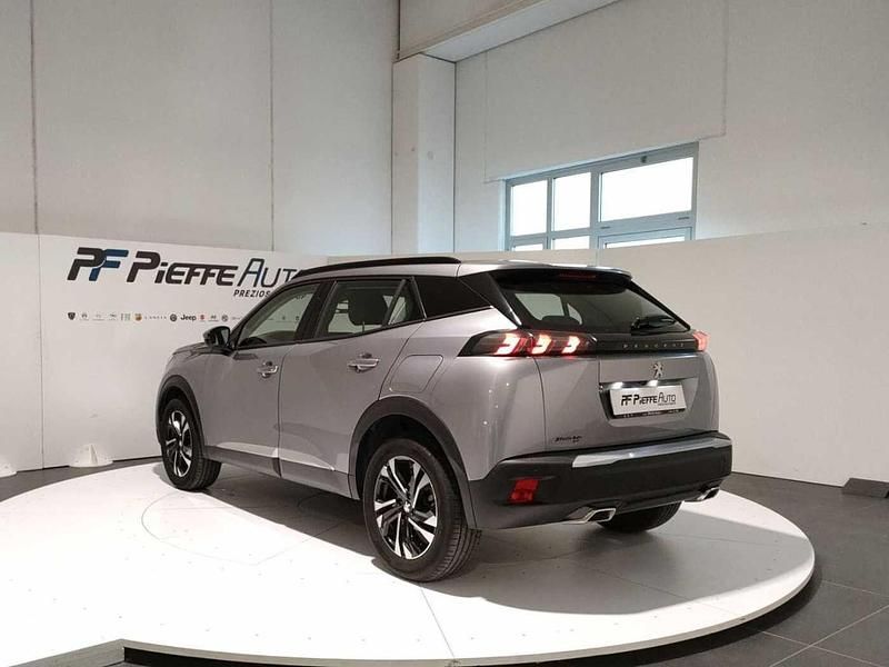 Usata Peugeot 2008 Allure 131 CV (96 kW) 2020 Grigio SUV