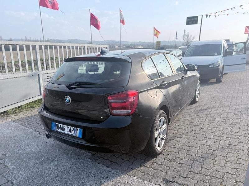 Usata BMW 116 115 CV (84 kW) 2012 Nero Utilitaria