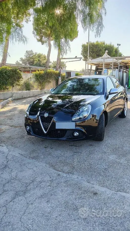 Usata Alfa Romeo Giulietta Super 120 CV (88 kW) 2016 Nero Utilitaria