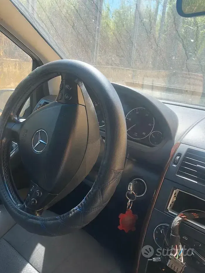 Usata Mercedes A180 109 CV (80 kW) 2006 Grigio Berlina