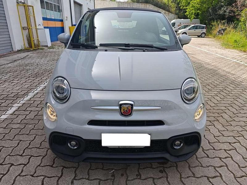 Usata Abarth 595C Turismo 165 CV (121 kW) 2022 Grigio Cabrio