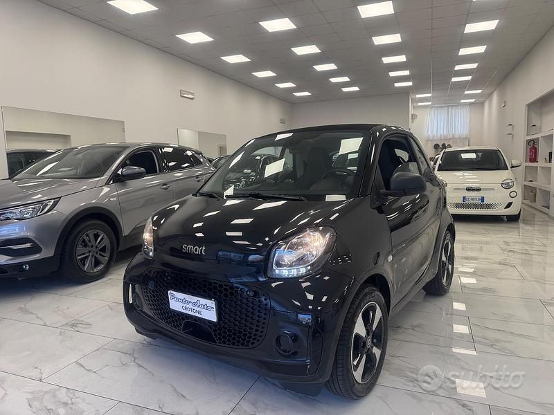 Nero Usata 2022 Smart ForTwo Electric Drive Passion Tre volumi | 12.990 € (Ottimo prezzo) - Immagine 1/4