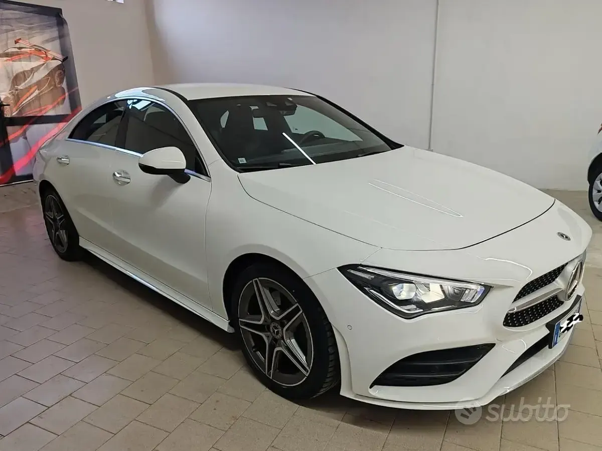 Usata Mercedes CLA200 150 CV (110 kW) 2023 Bianco Berlina