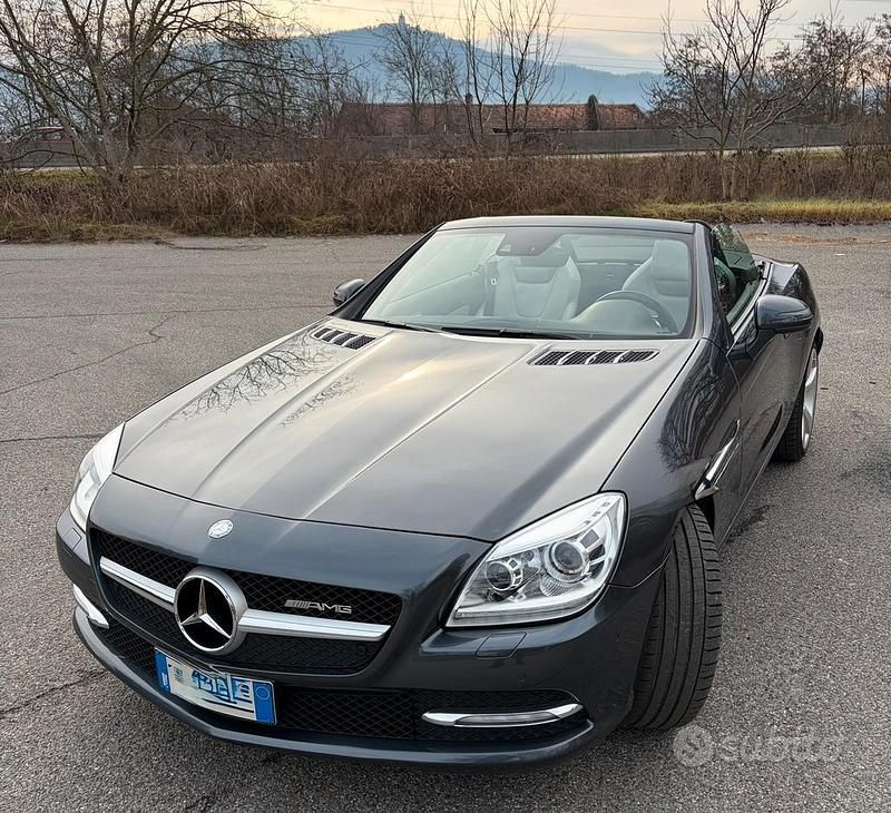 Usata Mercedes SLK200 184 CV (135 kW) 2013 Grigio Cabrio