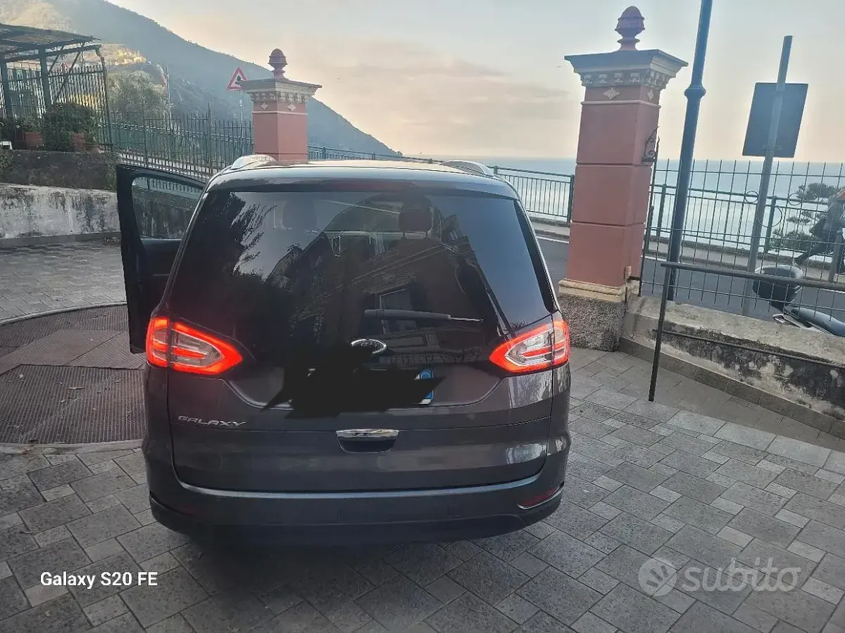 Usata Ford Galaxy 150 CV (110 kW) 2018 Grigio Monovolume