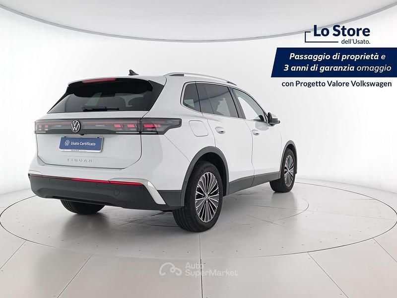 Usata VW Tiguan Elegance 150 CV (110 kW) 2025 Pure white SUV