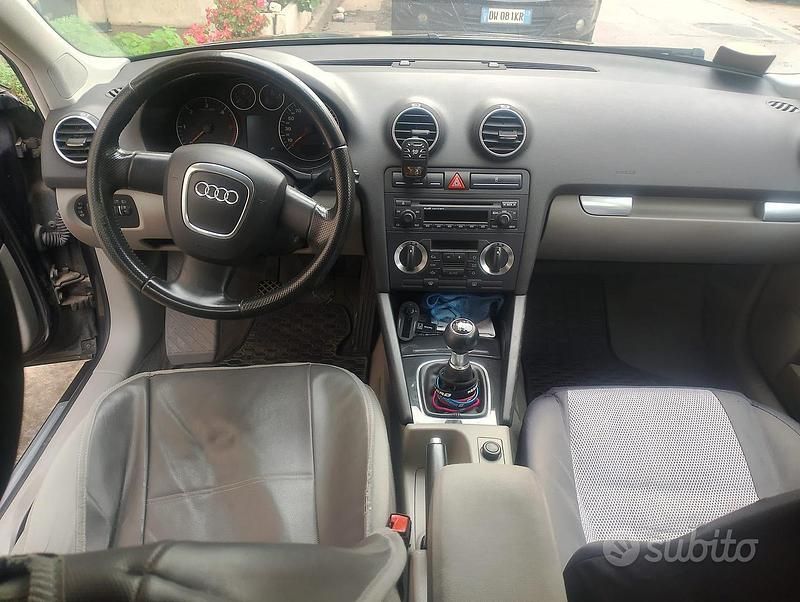 Usata Audi A3 140 CV (102 kW) 2005 Grigio Utilitaria