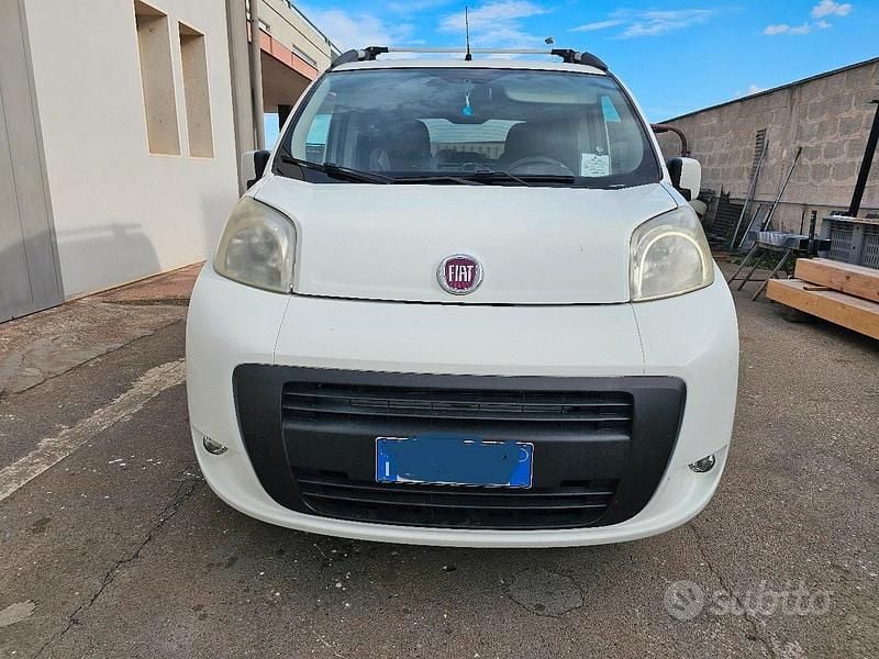 Bianco Usata 2015 Fiat Qubo Trekking Monovolume | 6000 € (Buon prezzo) - Immagine 1/4