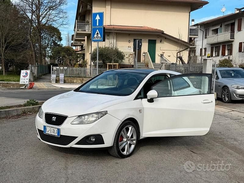 Usata Seat Ibiza Sport 105 CV (77 kW) 2011 Bianco Coupé