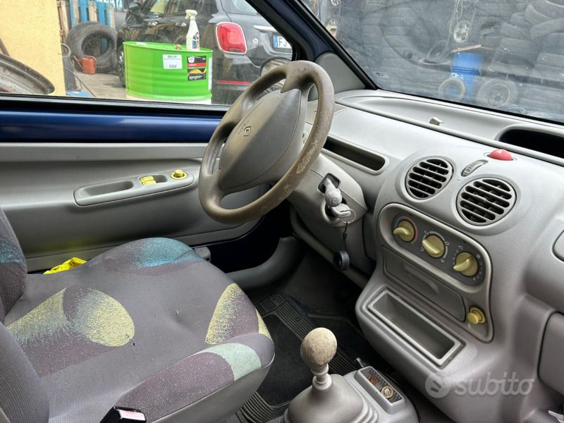 Usato 2000 Renault Twingo 1.1 Benzin 58 CV (1.000 €)