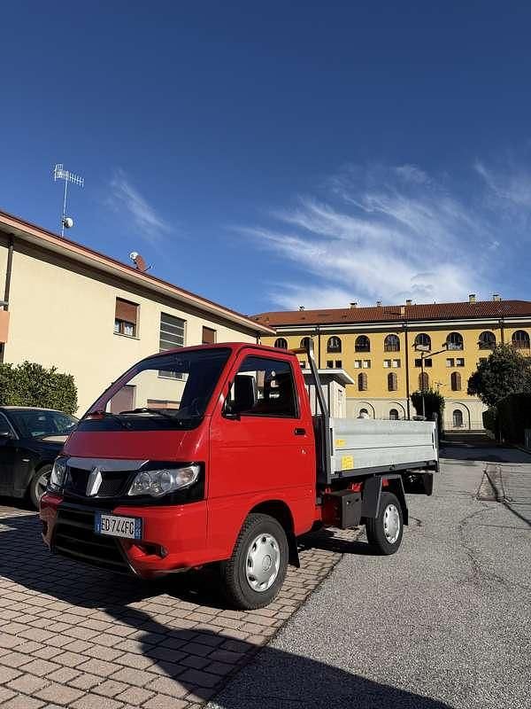 Usata Piaggio Porter 65 CV (47 kW) 2011 Rosso