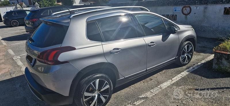 Usata Peugeot 2008 Allure 100 CV (73 kW) 2017 Grigio SUV